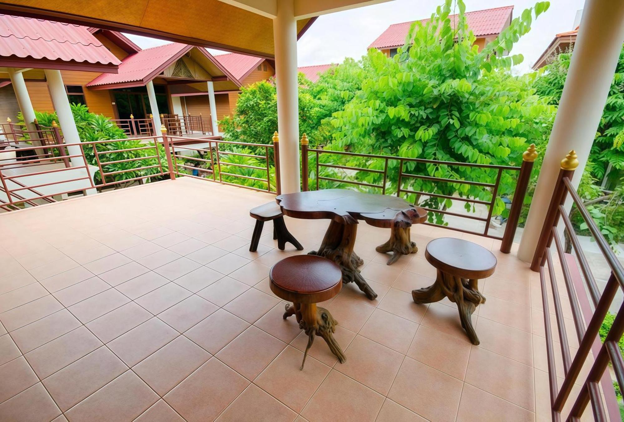 Avila Resort Pattaya Pantai Jomtien Bagian luar foto