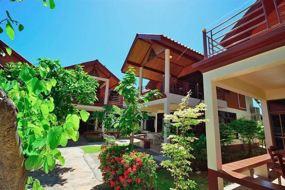 Avila Resort Pattaya Pantai Jomtien Bagian luar foto